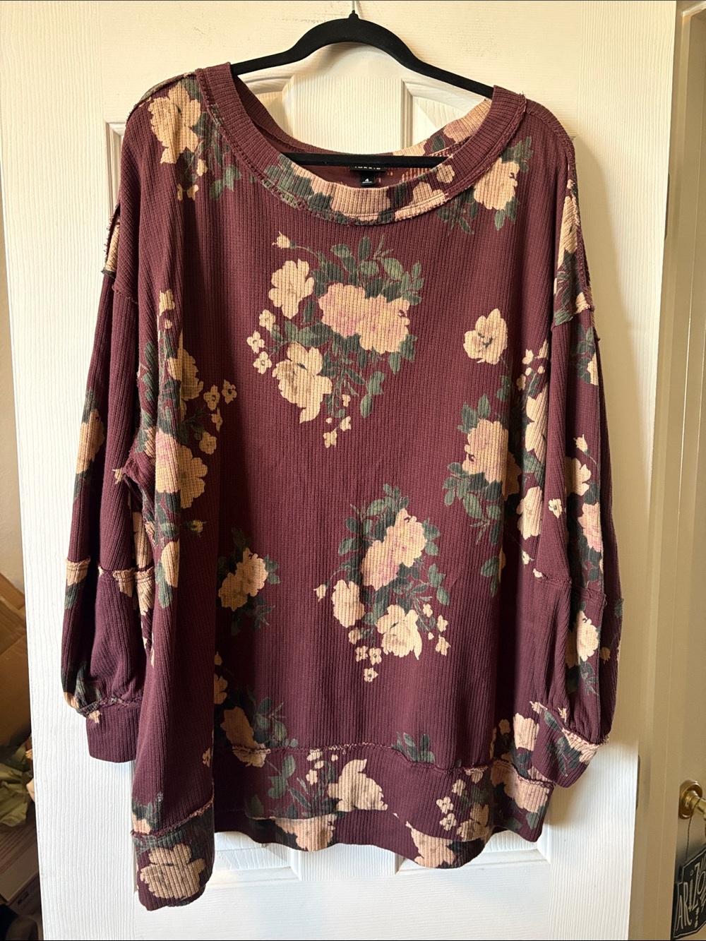 Torrid Long Sleeved 100% cotton Brown Floral Distressed Hem Waffle Knit size 4